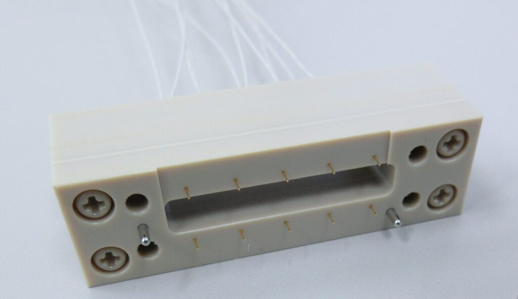 医療機器 向けのカスタムテスト治具